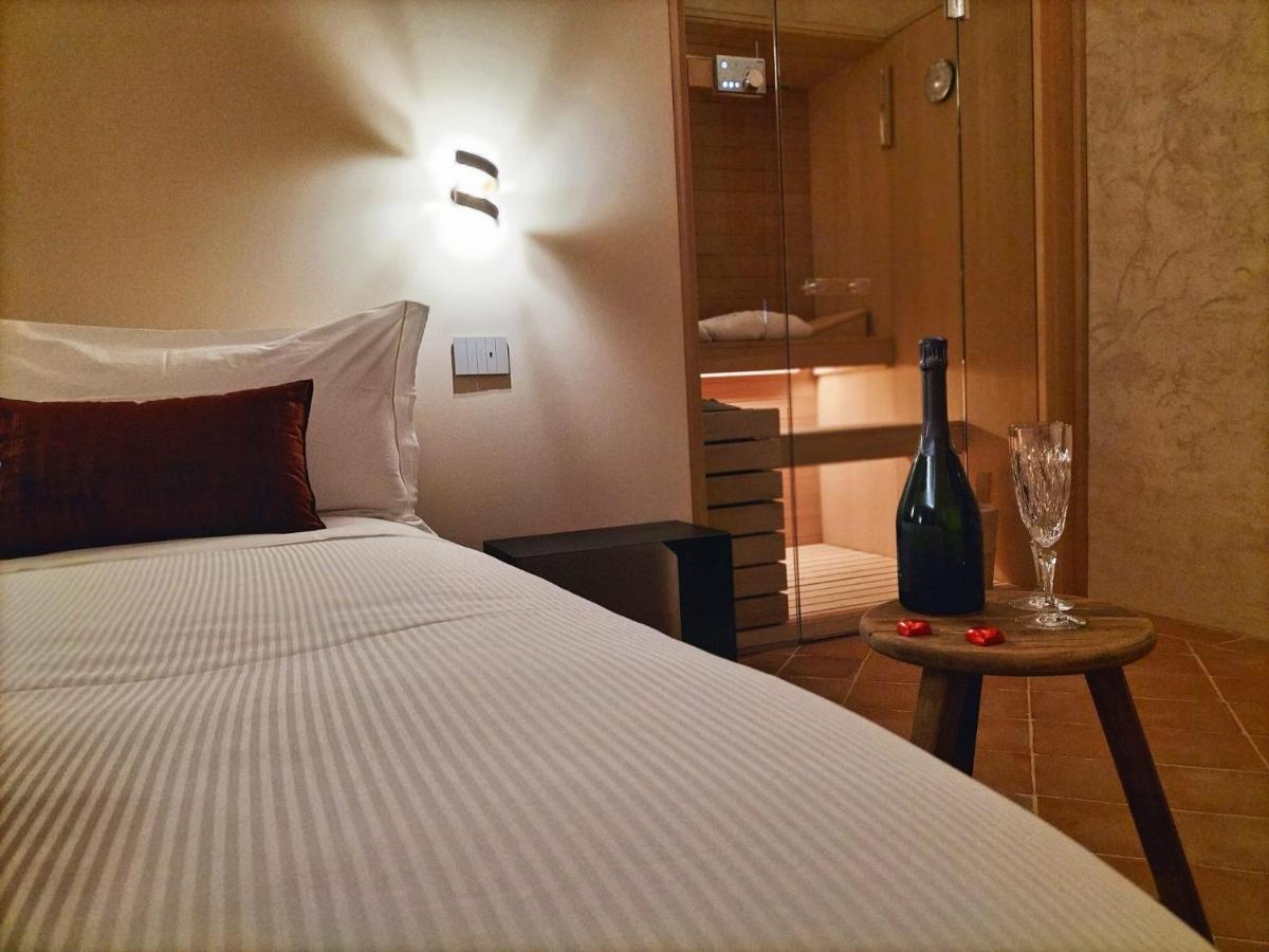 Badia Giulia Prestigious Historical B&B, Camaiore - Adults Only - No Pets Exteriör bild