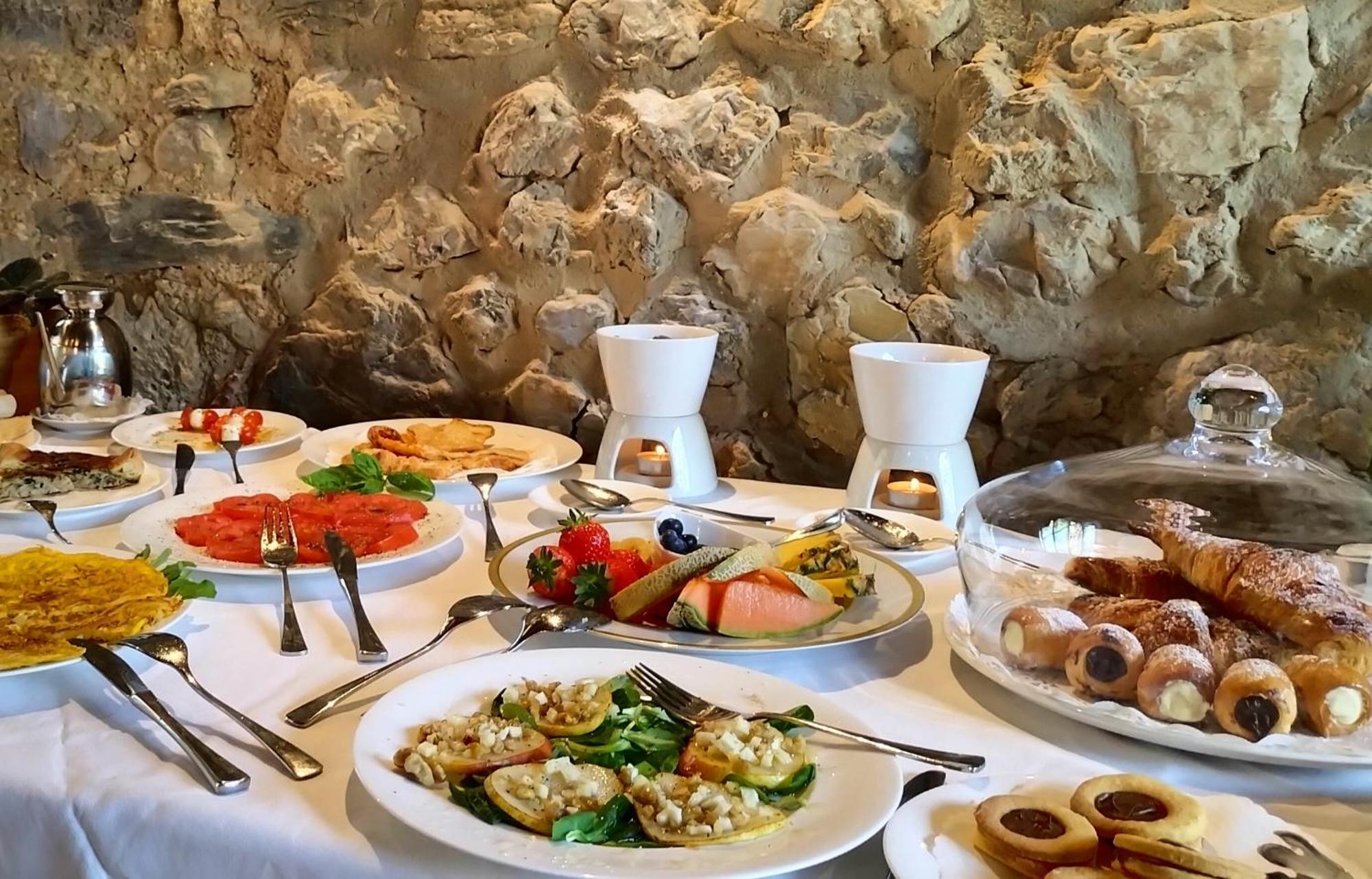 Badia Giulia Prestigious Historical B&B, Camaiore - Adults Only - No Pets Exteriör bild